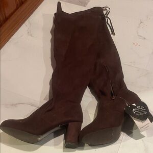 Elegant Dark Brown Heeled Boots